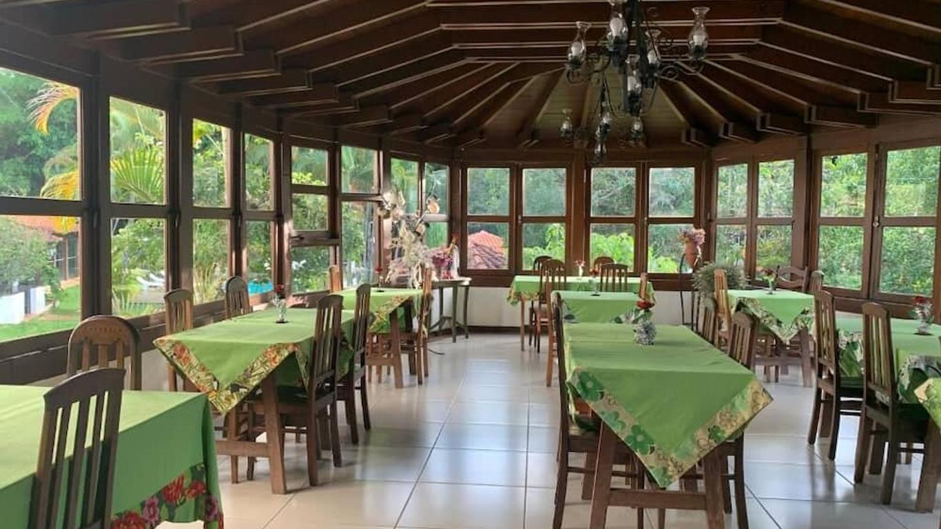瑞爾別墅旅館