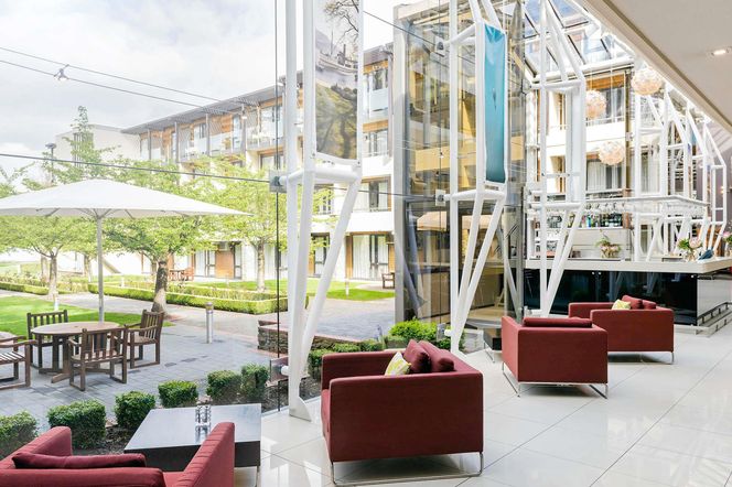 皇后鎮湖畔諾富特酒店