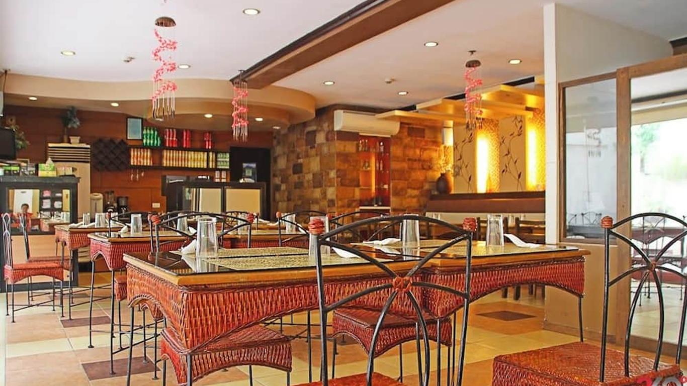 帕爾瓦酒店 - 都馬庫特