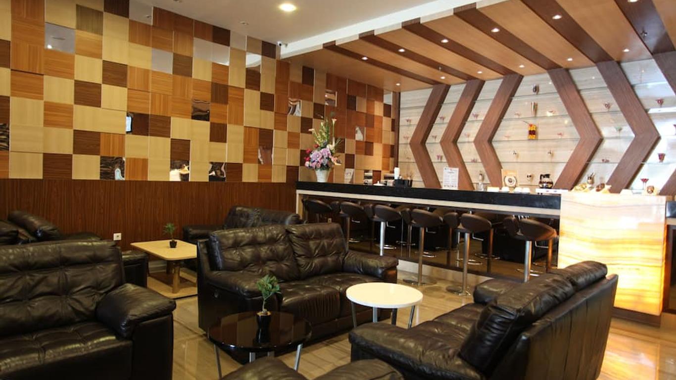 望加錫拉加里哥拉里茲威瑟里酒店 - 瑪加沙