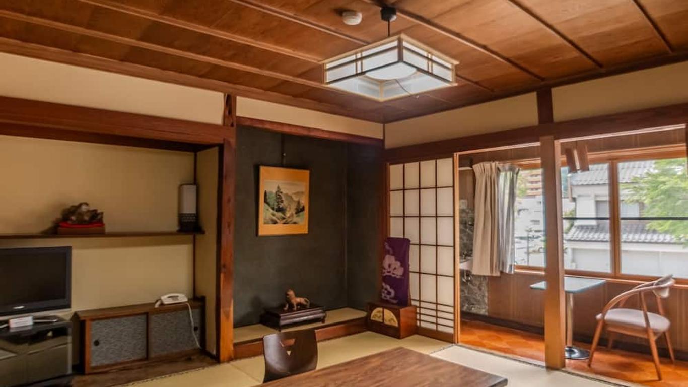 中央館清水屋旅館 - 長野