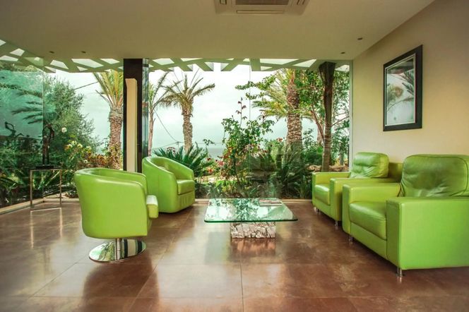 姆納爾城堡酒店 - 丹吉爾