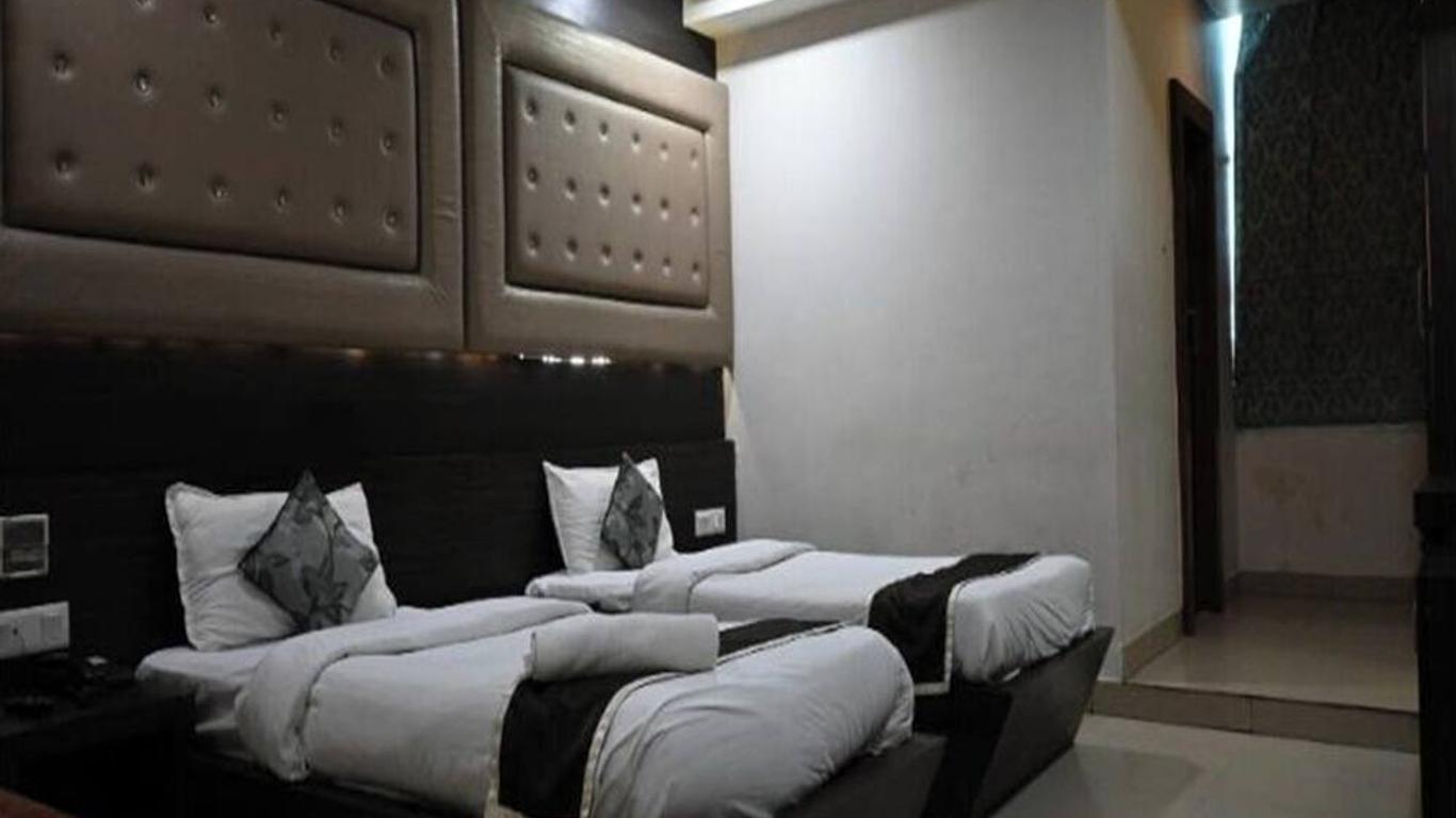 Hotel Ajay International
