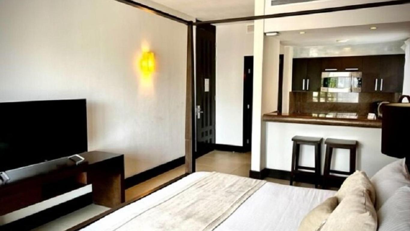 阿爾迪泰國奢華公寓式酒店 - 卡曼海灘