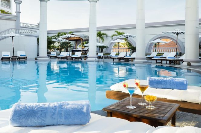 董里海灘日出溫泉酒店 - 芽莊