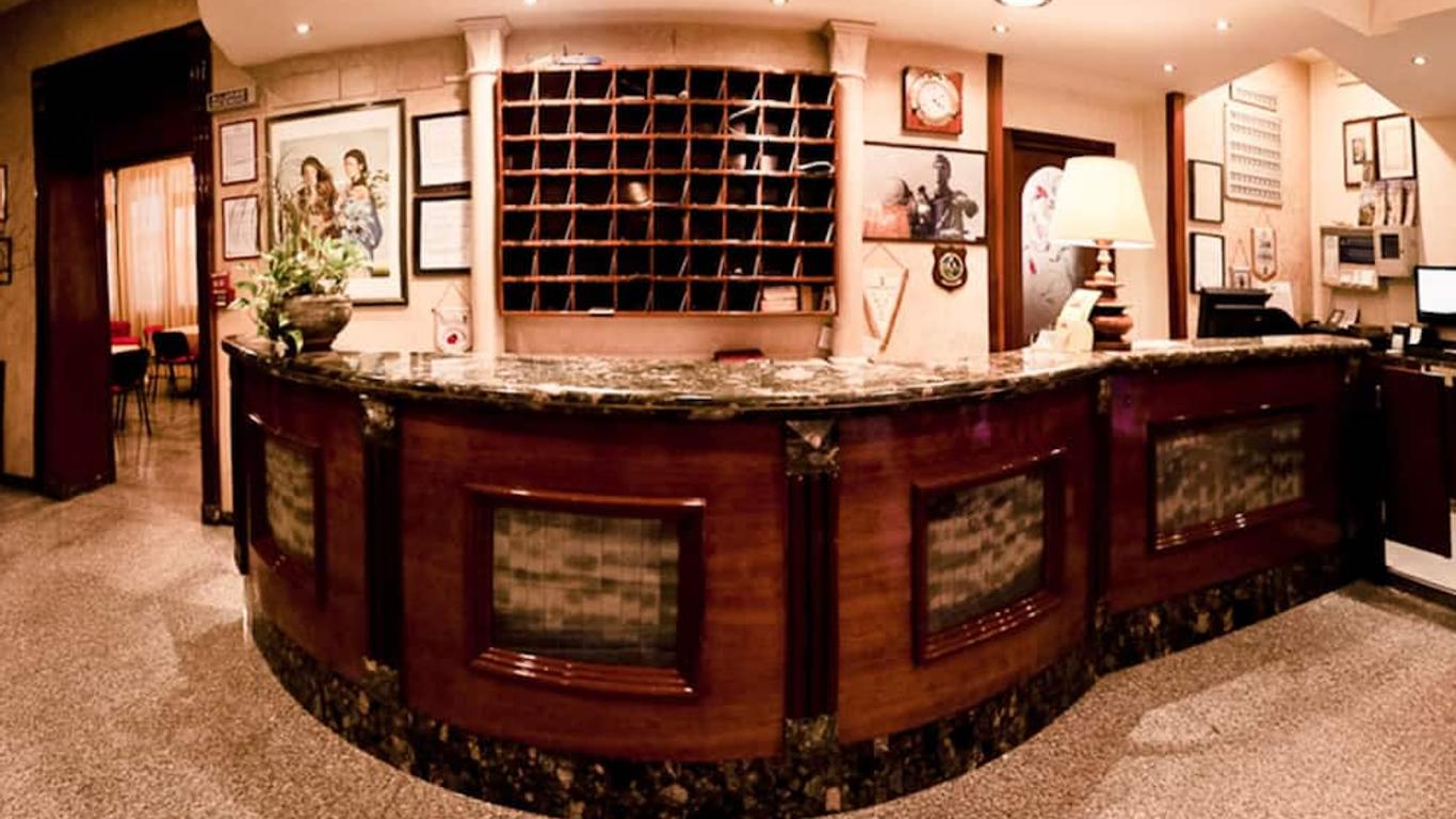 安博宮酒店 - 佩斯卡拉