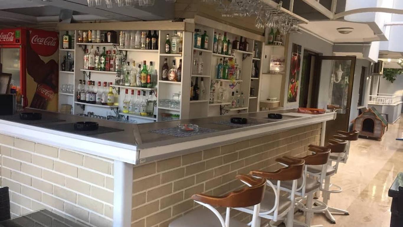 澤夫基姆公寓酒店 - 馬馬利斯