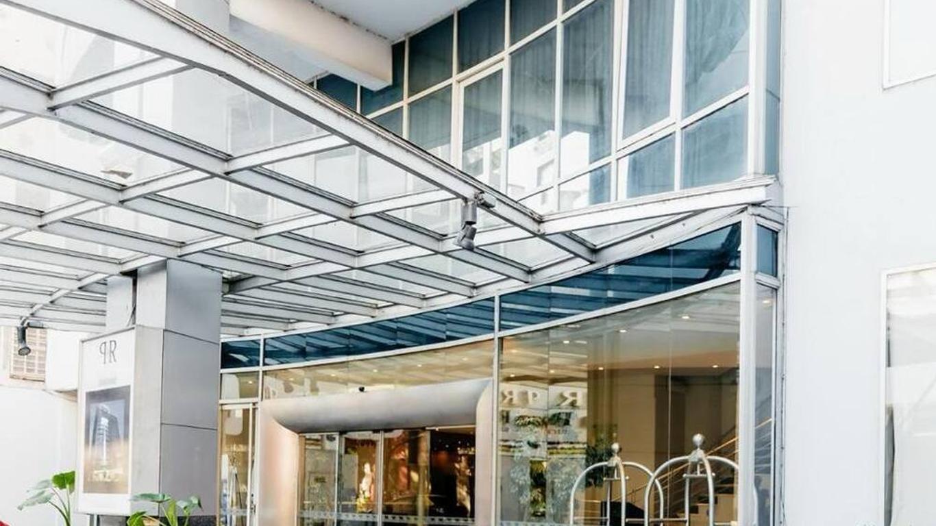 皇家廣場套房酒店 - 羅沙略