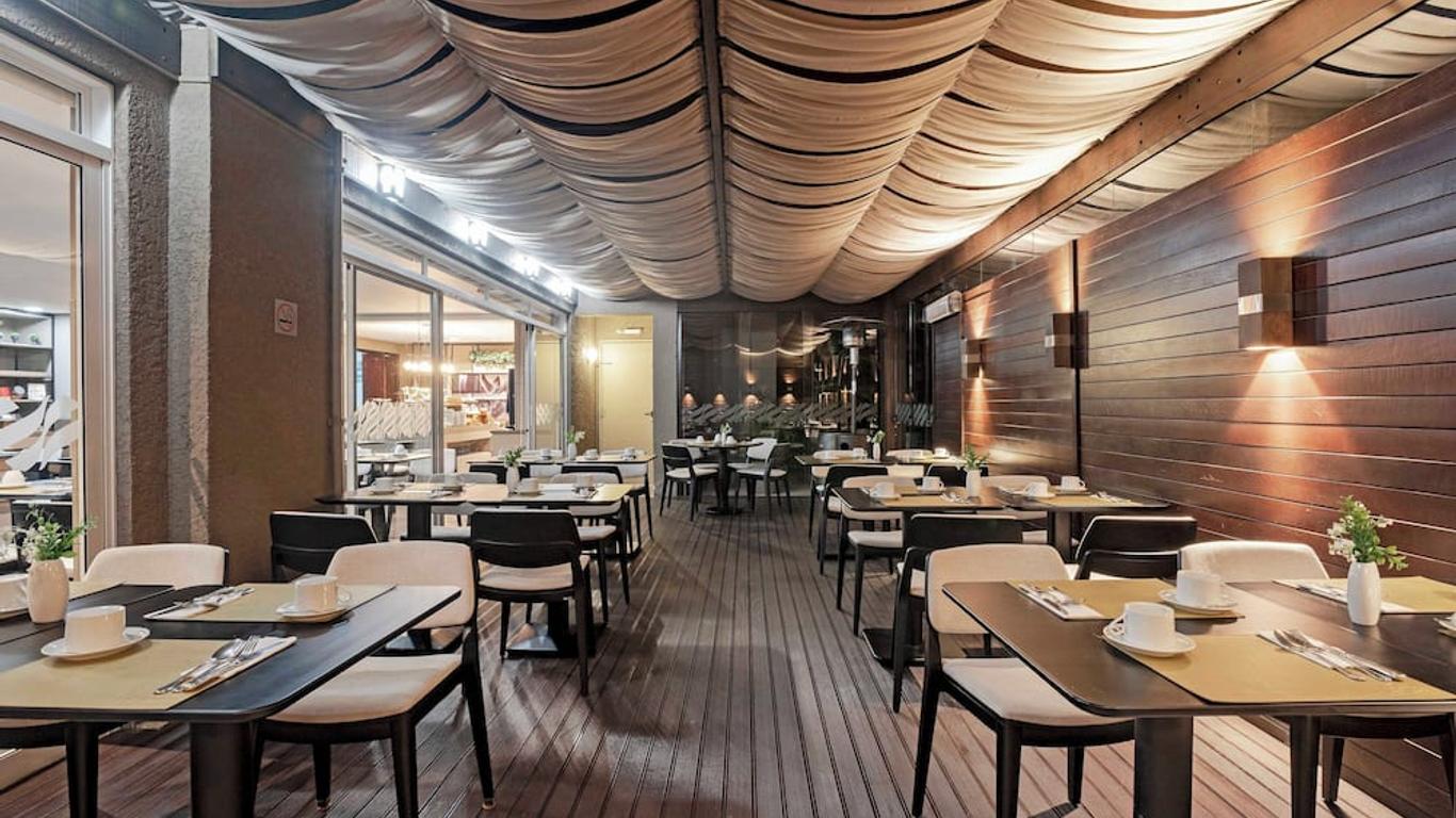 斯拉維羅概念完全爵士酒店 - 古里提巴