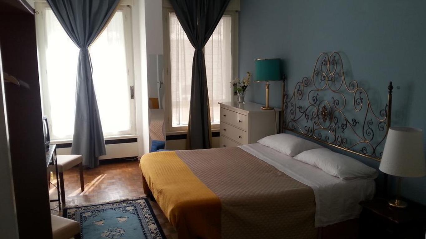 Barcolana Lodge Hostel