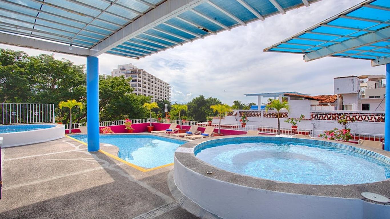 Suites Plaza Del Rio - 巴亞爾塔港酒店