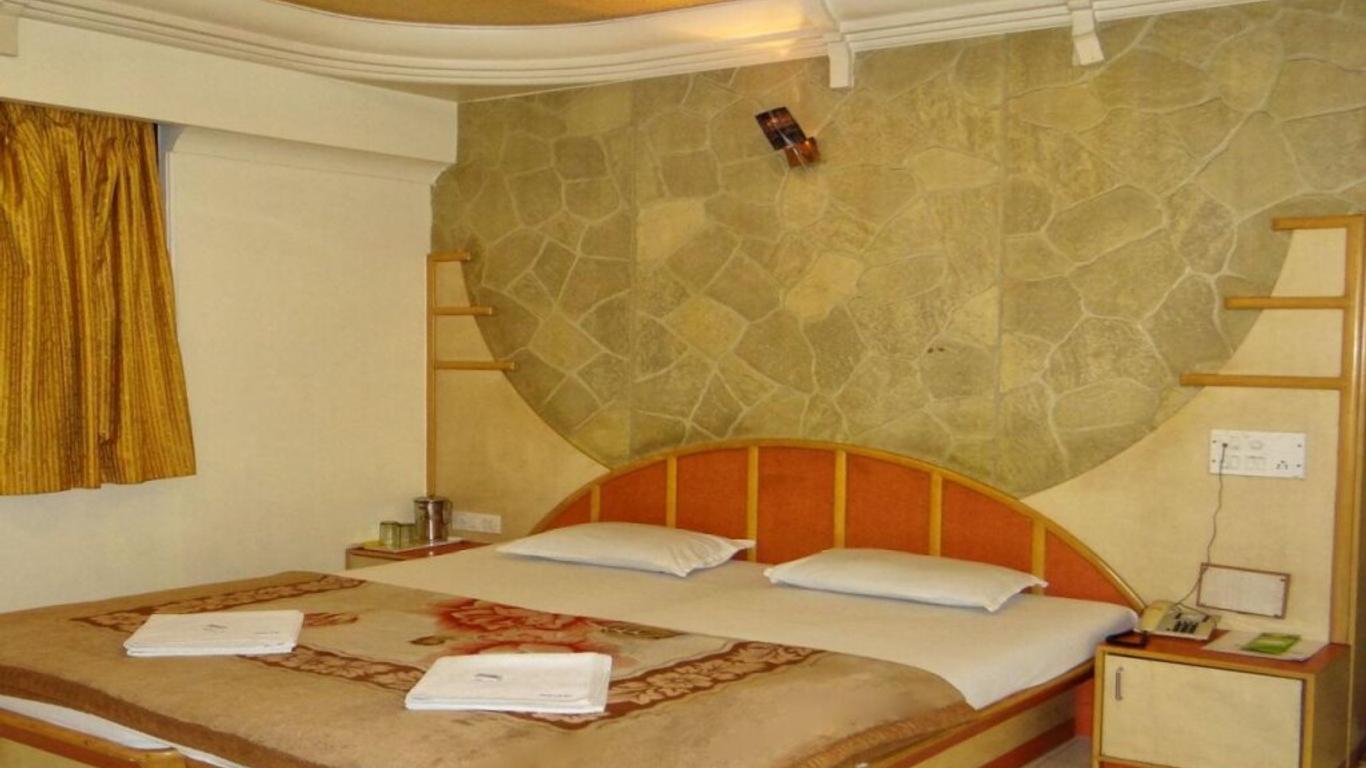 Shiv Sai Palace
