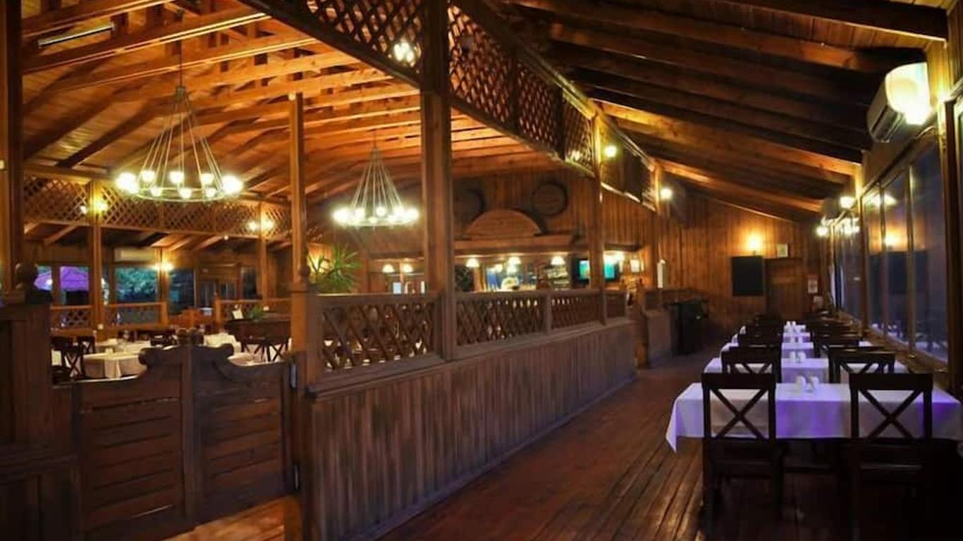 新月海灘酒店