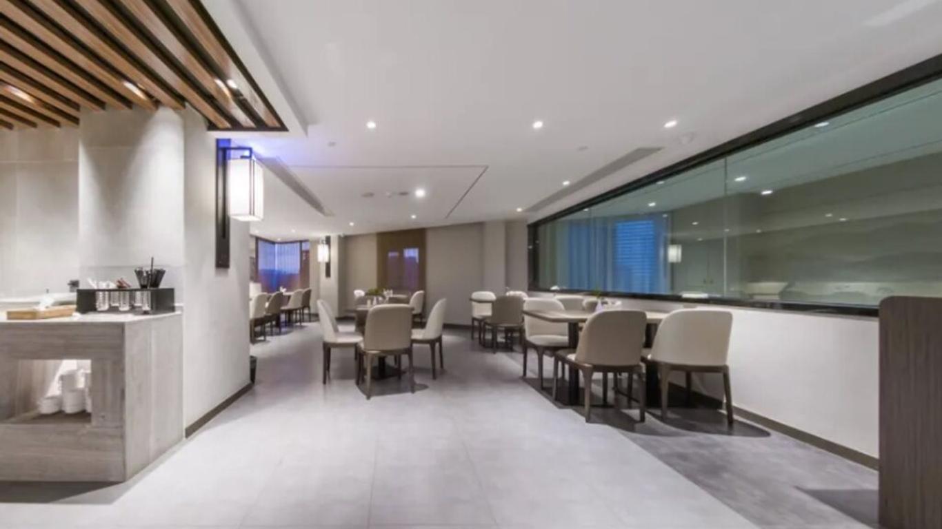 雲上四季快捷酒店（昆明穿金路店）