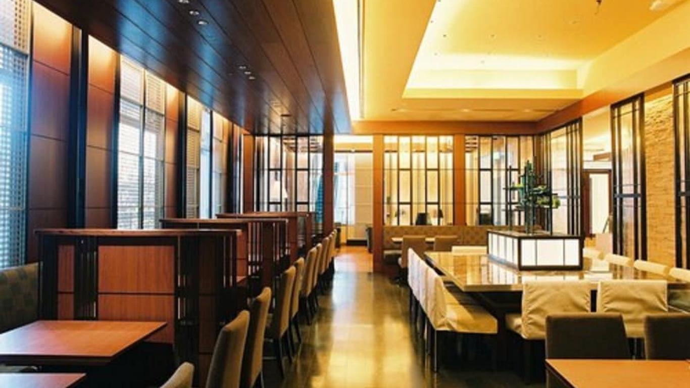 高岡站前高山飯店