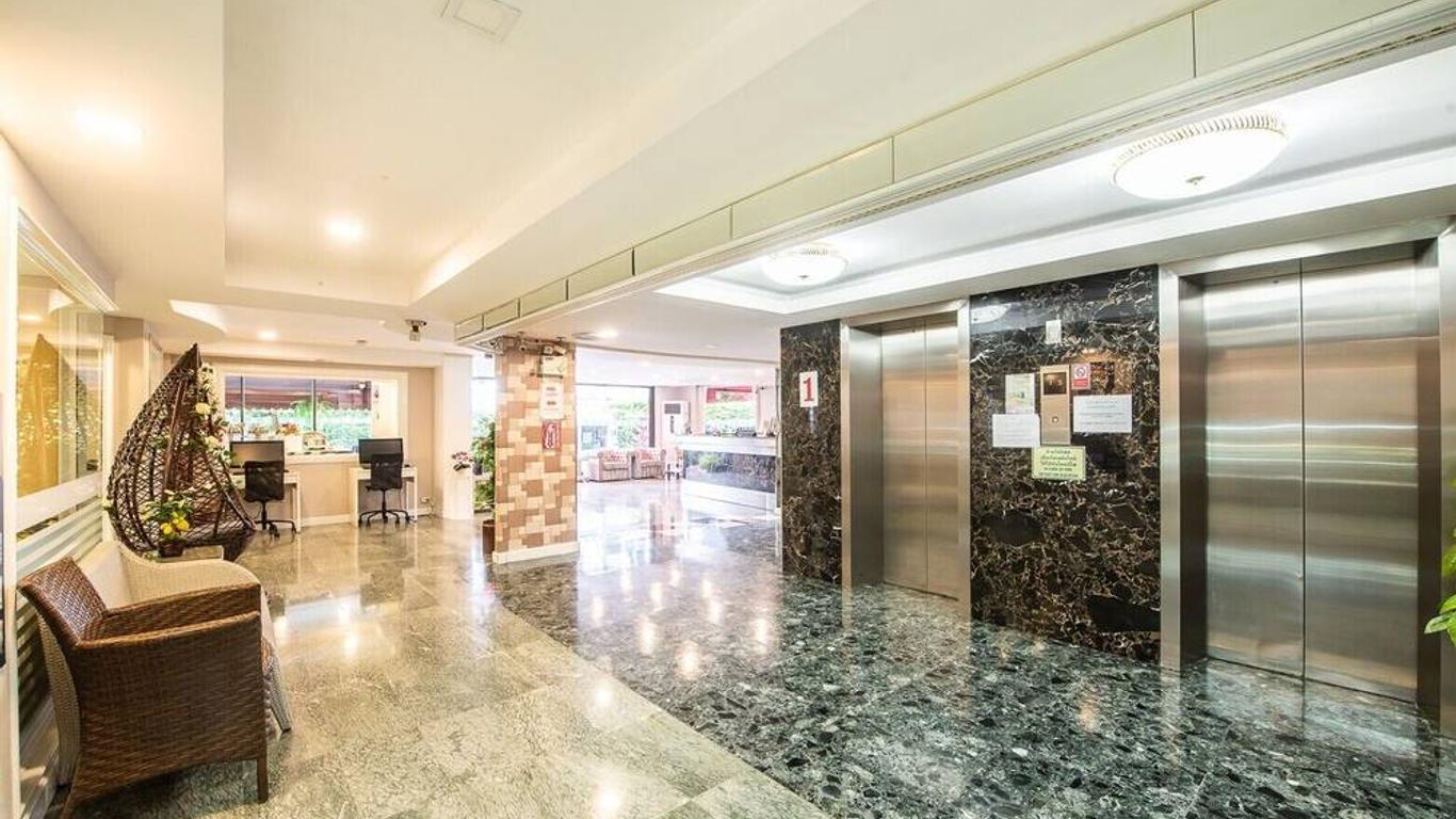 塔納塔維廣場酒店 - 曼谷