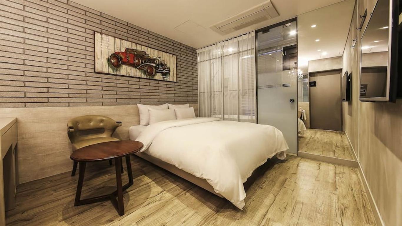 拉沙酒店