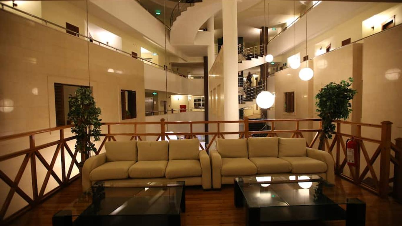 瓦雷瑞海灘酒店