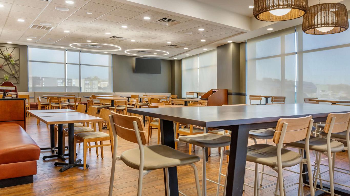 Drury Inn & Suites - 西南聖路易斯 - 谷公園