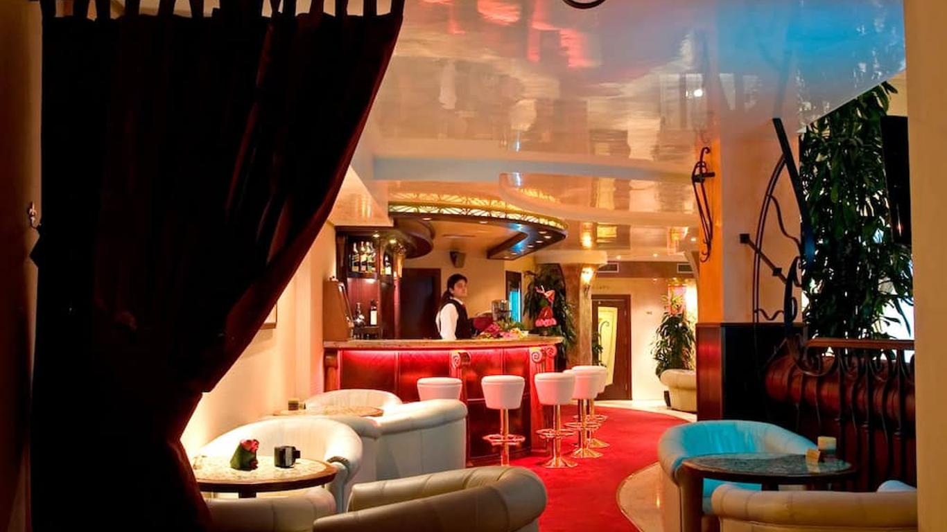 Art Hotel Capitol - 瓦納