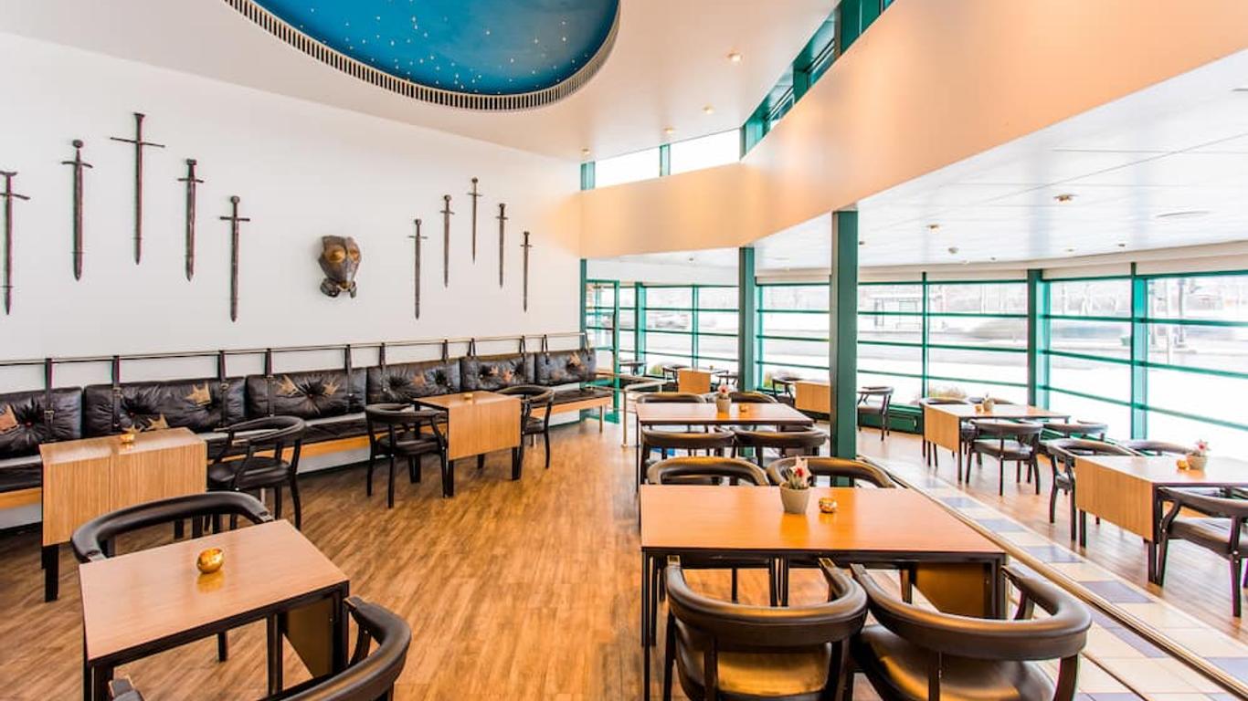 赫斯特蘇斯酒店