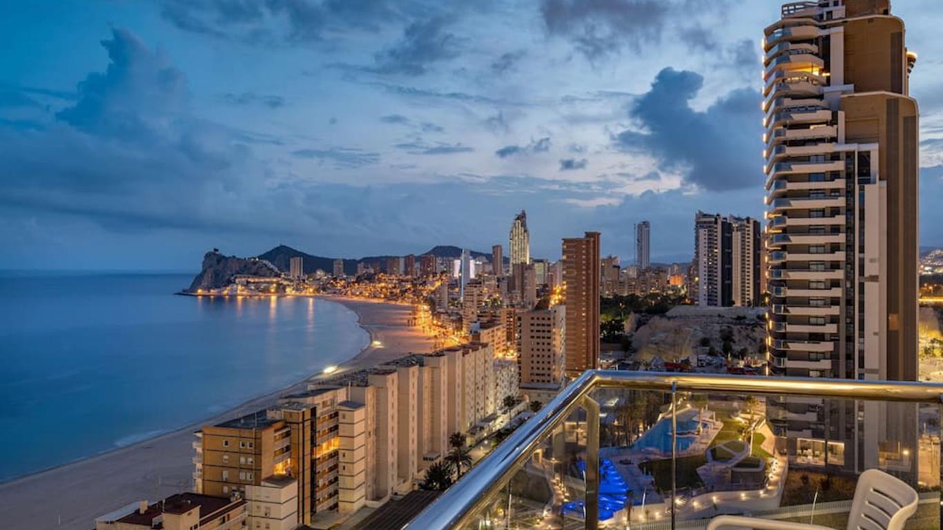海神海灘酒店 - 貝尼多姆
