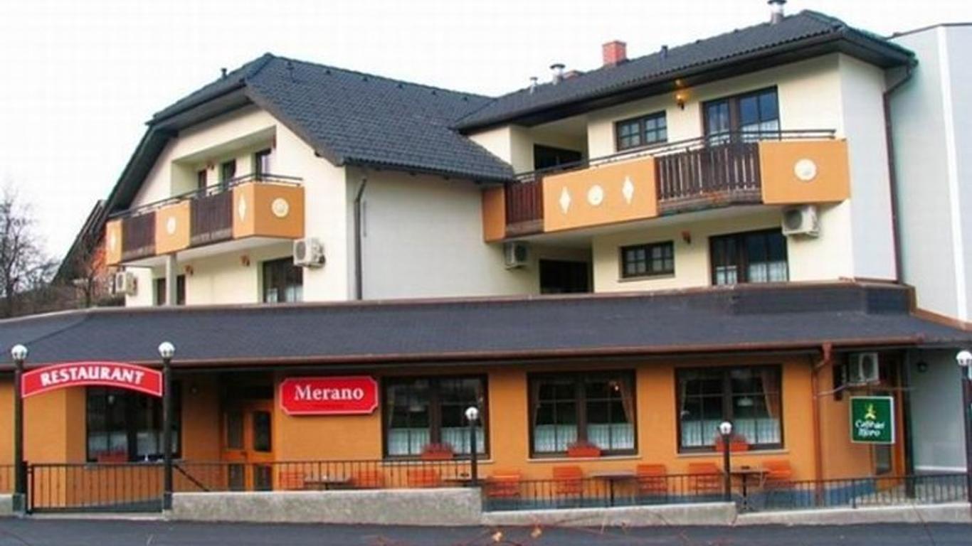 特拉納佳妮酒店