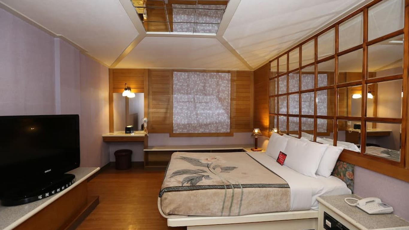 台南米堤 Motel