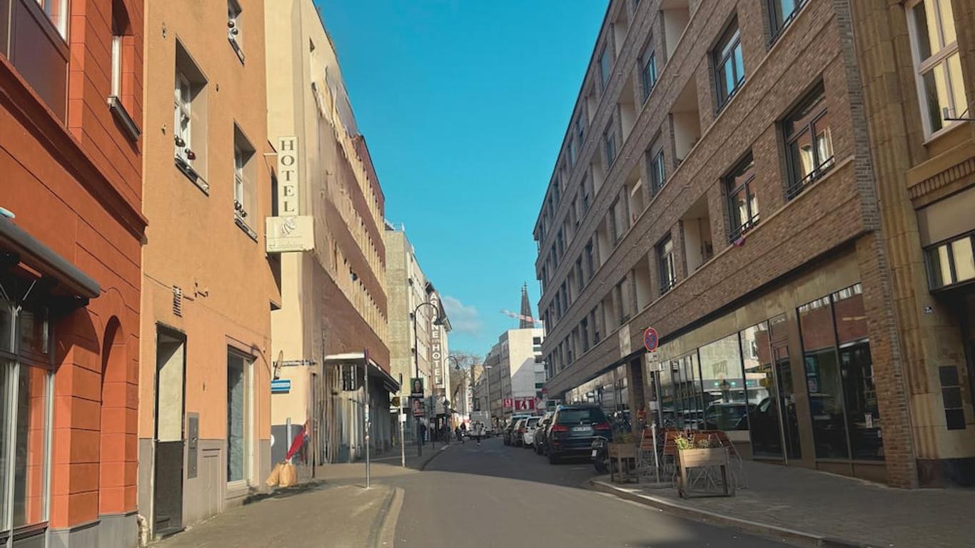 黑澤爾馬臣酒店 - 科隆