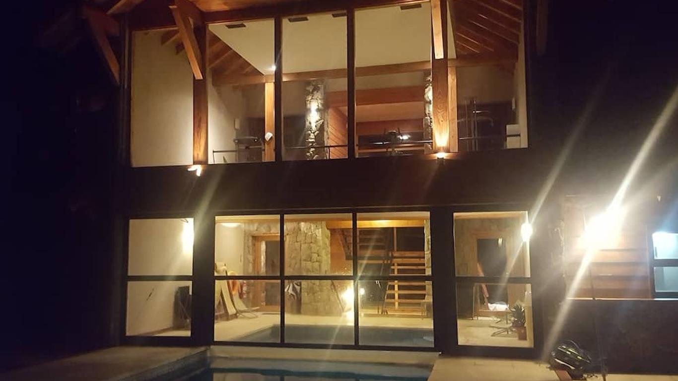 博斯克卡薩溫泉公寓套房酒店 - 安戈斯土拉城
