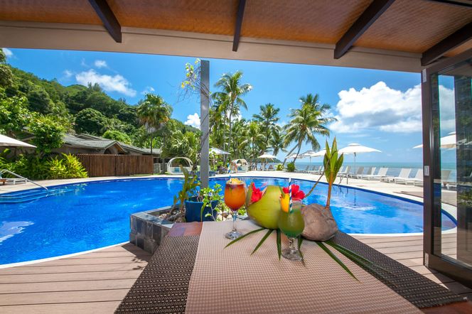 可可海天居酒店及黑鸚鵡套房