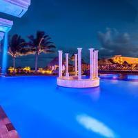里維艾拉坎昆藍寶石酒店 - 莫雷洛斯港