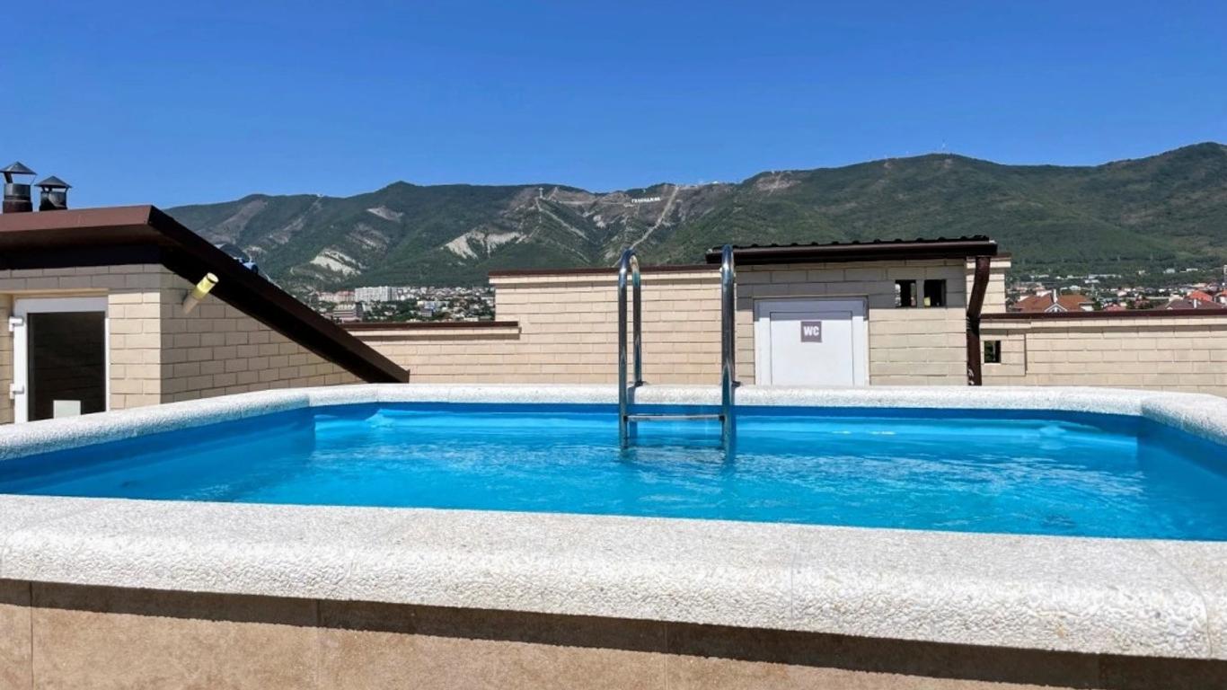 Manopolis Guest House