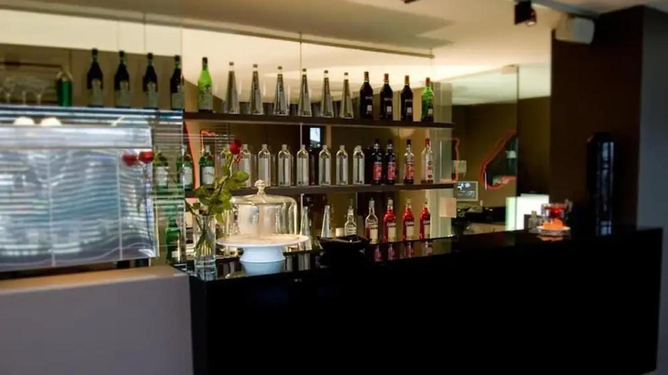 薩露斯酒店