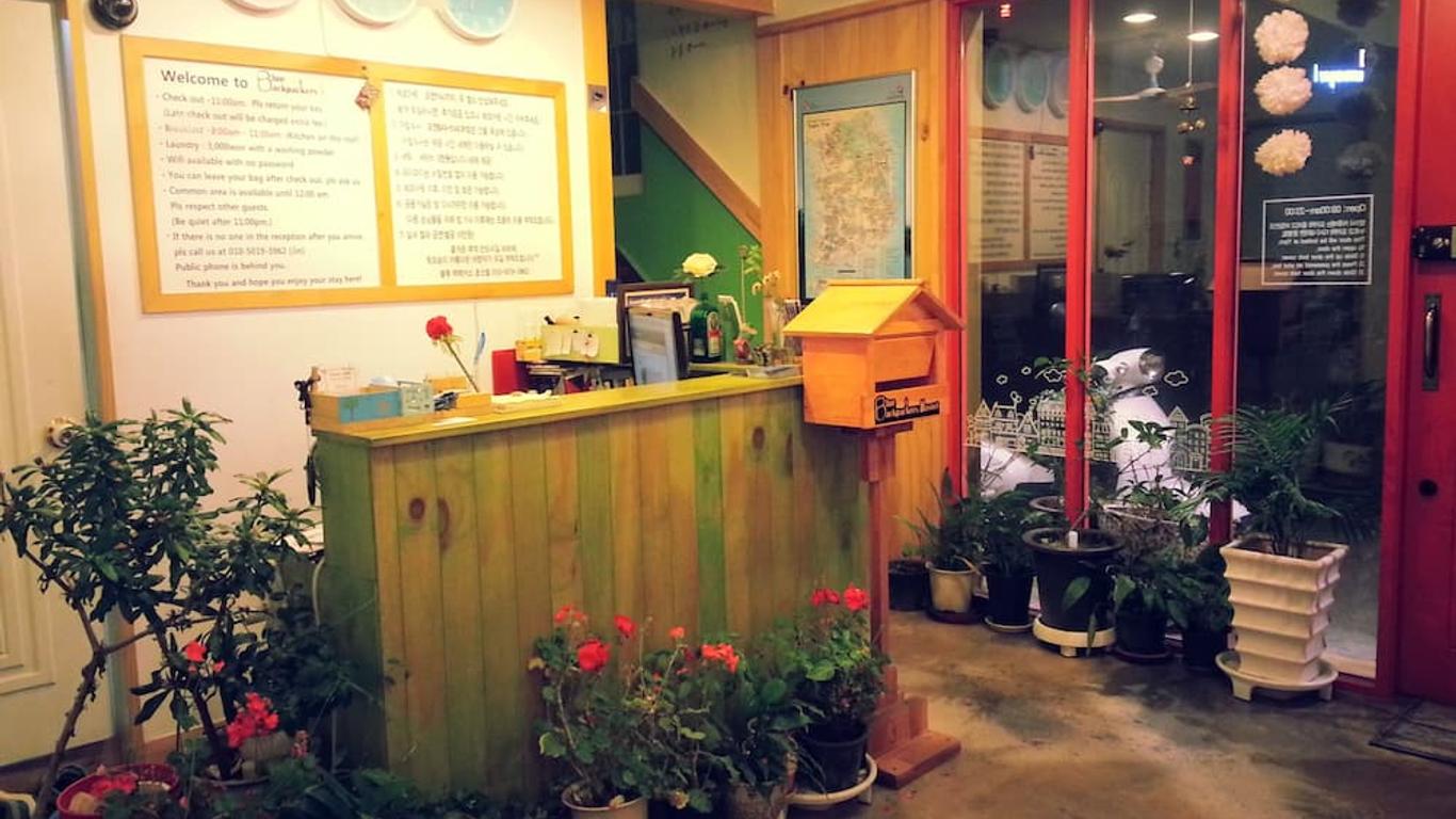 藍色背包客旅館