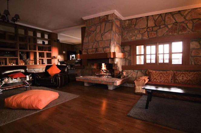 萊斯因瓦勒旅館