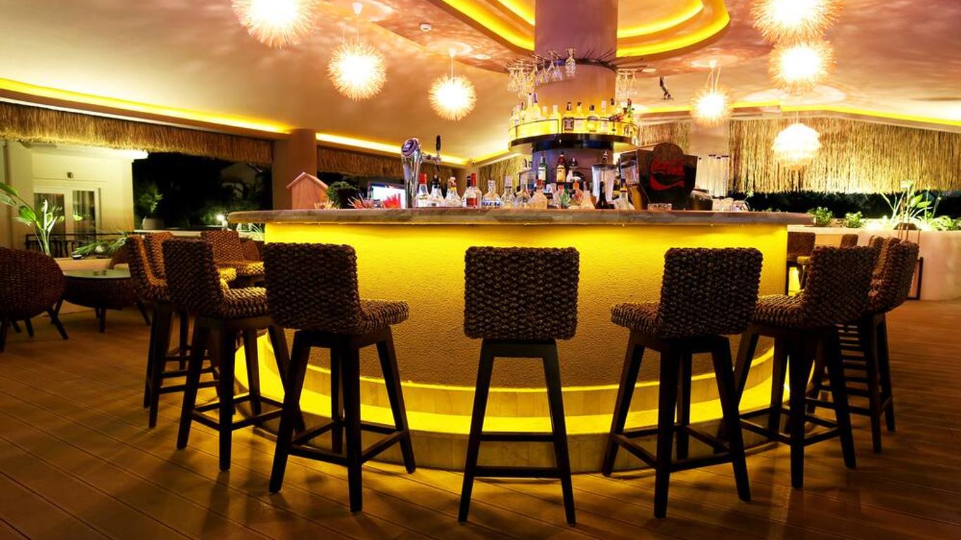 松嶺套房酒店