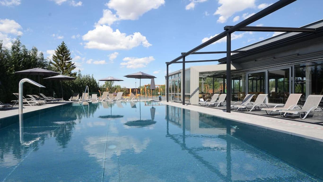 奧拉設計花園泳池酒店