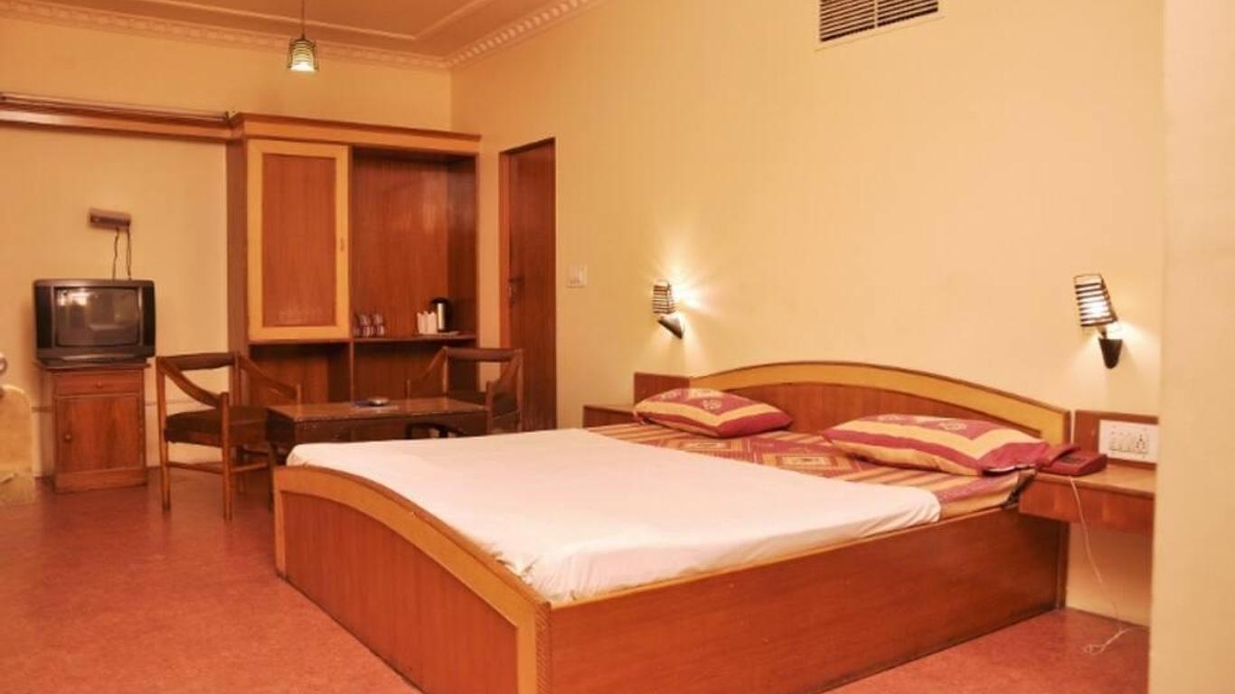 Hotel Savoy