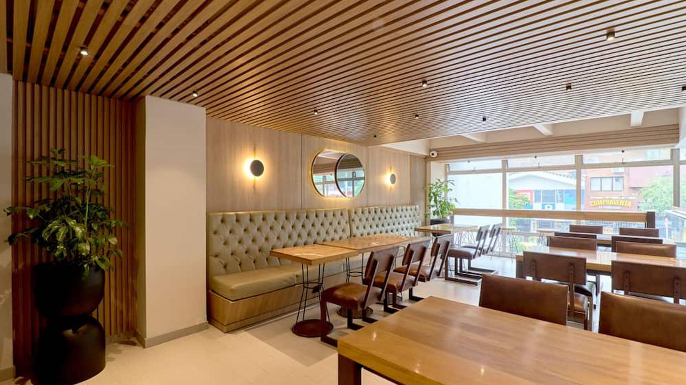 迪克斯酒店 - 麥德林