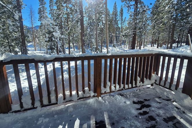 肉桂熊旅館 - 馬莫斯湖