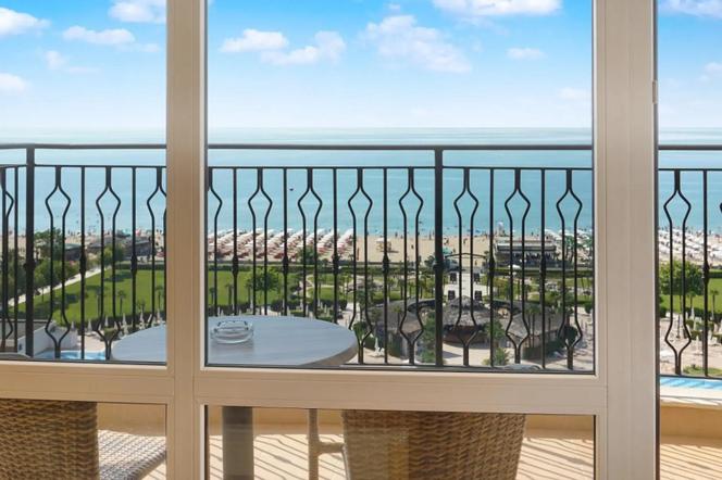 DIT 雄偉海灘渡假村 - 陽光海灘