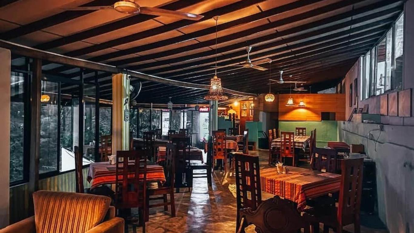 飄渺山埃拉度假酒店