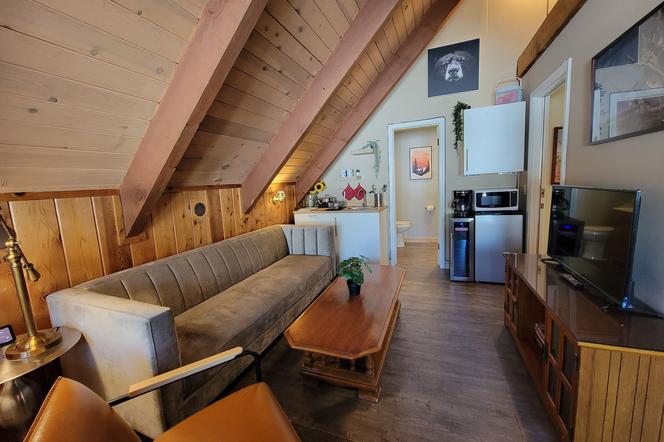 肉桂熊旅館 - 馬莫斯湖