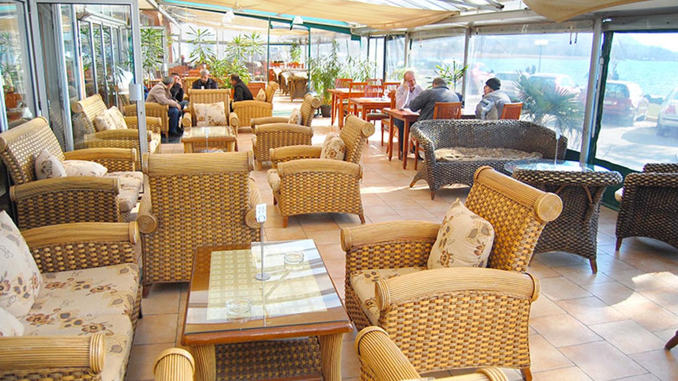 Royal View Hotel And Spa